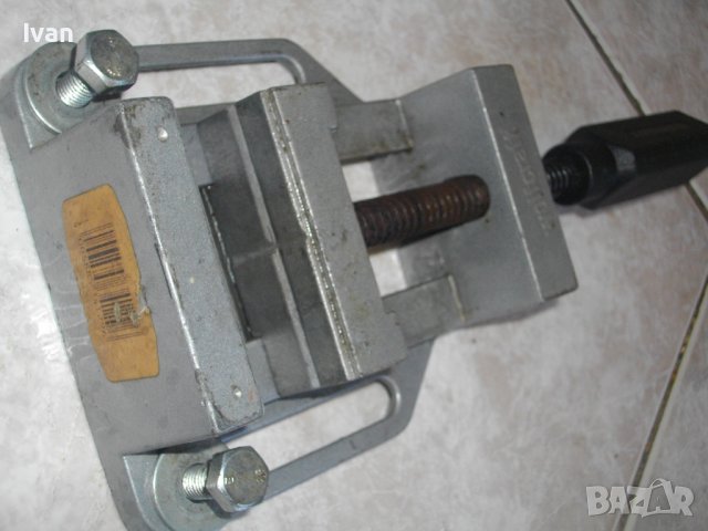 Ново Немско Машинно Менгеме За Стойка На Бормашина-Алуминиево-Отваря До 65 мм-WOLFCRAFT-ОТЛИЧНО