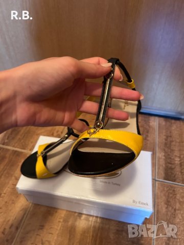 Жълто-черни сандали, 36 номер, снимка 4 - Сандали - 42117970