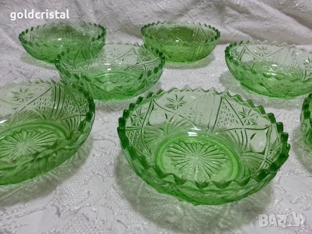 Стъклени купички цветно стъкло , снимка 2 - Антикварни и старинни предмети - 39732603