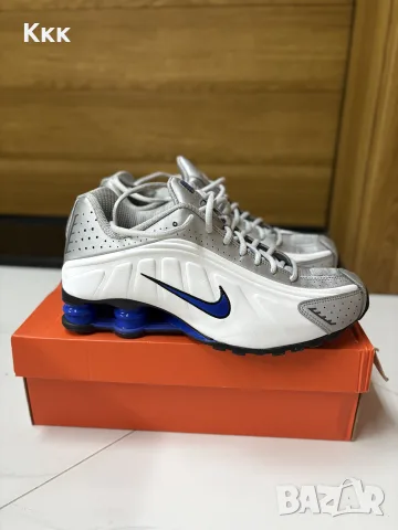 Продавам маратонки Найк Shox