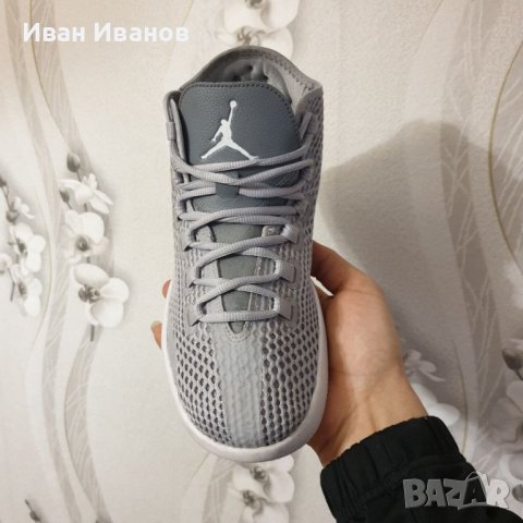 маратонки  JORDAN REVEAL Wolf Grey/ White  номер 40,5-41, снимка 12 - Маратонки - 39756700