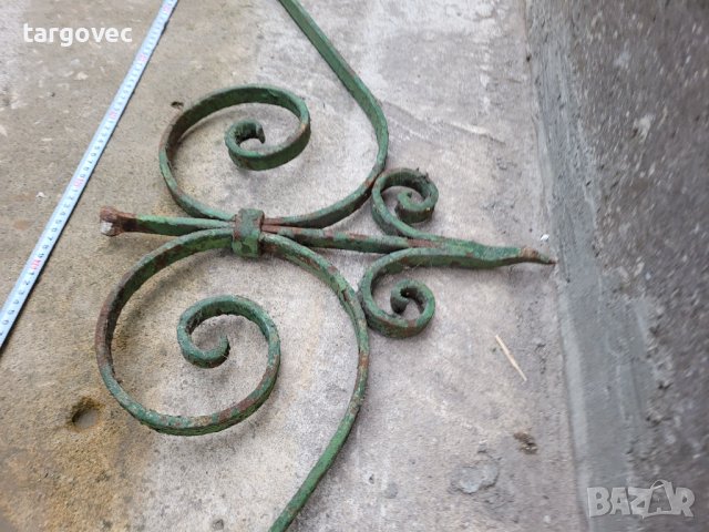 Невероятно красив ръчно кован старинен връх за порта, снимка 3 - Антикварни и старинни предмети - 42590404