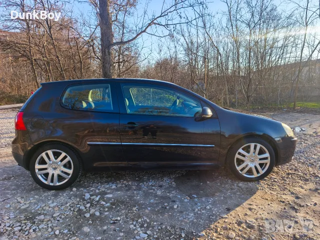 VW Golf 5 1.9 TDI 105 к.с. , снимка 4 - Автомобили и джипове - 55832975