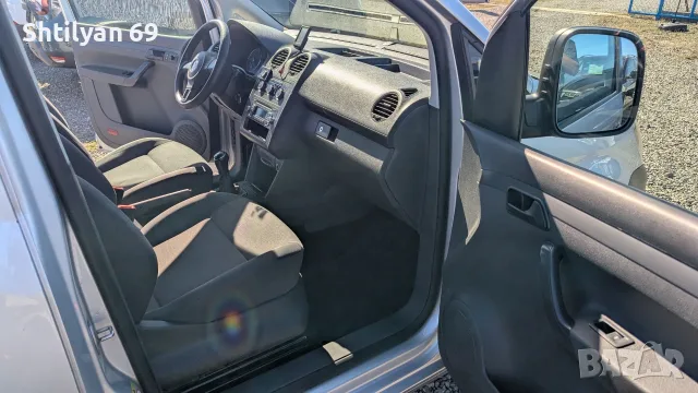 Volkswagen Caddy 1.6 TDI, снимка 8 - Автомобили и джипове - 56356830