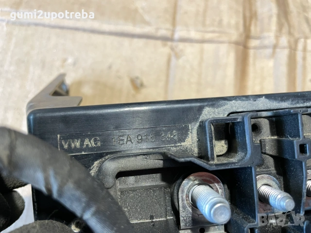 Капак Бушони Положителна Клема 1EA915345 Volkswagen ID.3 E11 PRO, снимка 2 - Части - 53541832