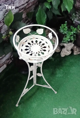 Метален цветарник , снимка 2 - Други - 51183592