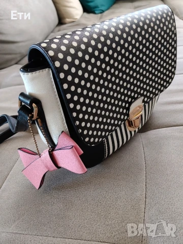 Дамска чанта през рамо , снимка 6 - Чанти - 50977626