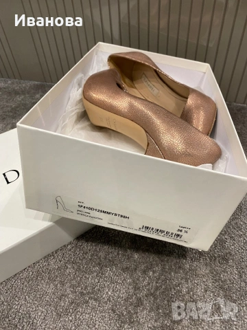 Оригинални обувки CASADEI, снимка 4 - Дамски обувки на ток - 53236592