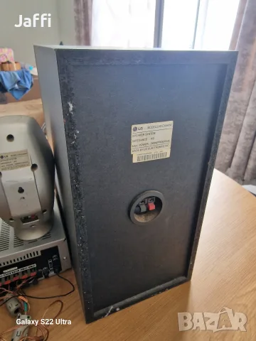 Система за домашно кино LG LH-CX440 (DVD / VHS / Радио тунер )с 5.1 тонколони, снимка 7 - Плейъри, домашно кино, прожектори - 56046393