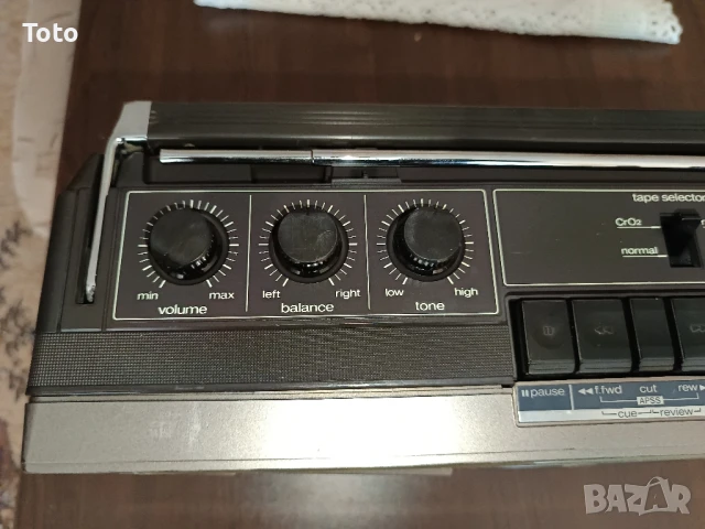 Радио касетофон SHАRP GF 6060, снимка 3 - Радиокасетофони, транзистори - 50950916