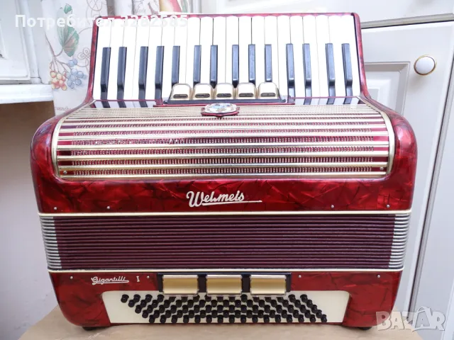 Акордеон Велтмайстер Гигантили 80 баса