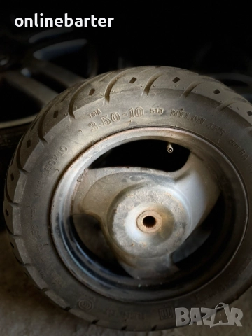 Гуми с джанти за скутер, снимка 3 - Гуми и джанти - 52282805