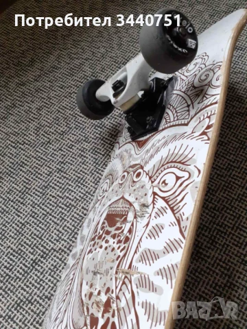 Скейтборд Оxelo 78/20 см, снимка 3 - Скейтборд, ховърборд, уейвборд - 50481915