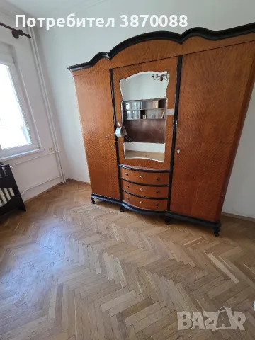 Дървен гардероб, снимка 5 - Гардероби - 56365115