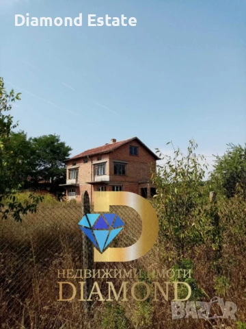 Двуетажна къща в село Нова Надежда, обл. Хасково