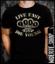 Черна тениска с щампа LIVE FAST DIE YOUNG С ГОДИНА ПО ИЗБОР, снимка 1 - Тениски - 41568436
