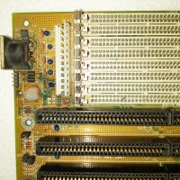 Продавам ретро дъно за 386 компютър UM82C482AF, снимка 5 - Антикварни и старинни предмети - 41935357