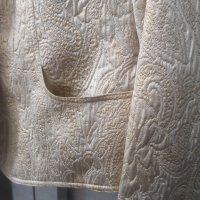 Дамско официялно сако златно и бяло, размер L , снимка 3 - Сака - 41045419