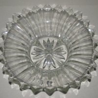 Стара стъклена фруктиера ар деко 26 см с крачета безцветно стъкло, запазена, снимка 3 - Аксесоари за кухня - 41046277