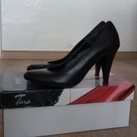 Обувки Tara- номер 36, снимка 1 - Дамски обувки на ток - 35929756