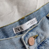 Zara къси панталони , снимка 3 - Дънки - 41508664