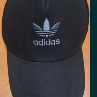 Adidas-Много Запазена , снимка 6 - Шапки - 36446242