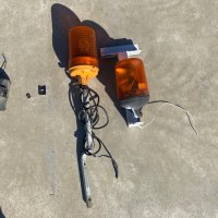 Аварийна сигнална лампа   12 V, снимка 1 - Аксесоари и консумативи - 39635433