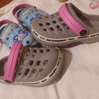 Кроксове за момиче 24 номер, снимка 1 - Детски сандали и чехли - 42679617