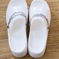 Оригинални Чехли с платформа Crocs Skyline Chain Slide, размери 38-39, снимка 3 - Чехли - 42629296