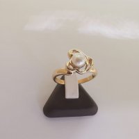 Златен пръстен с бяла перла , снимка 6 - Пръстени - 34678377
