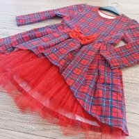 Рокля от каре с дълъг ръкар, панделка и пола тип Принцеса с обемен червен тюл., снимка 2 - Детски рокли и поли - 44431770