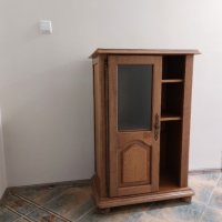 Продавам масивнаТроянска мебел, снимка 9 - Шкафове - 33818860