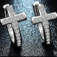 Сребърни обеци халки-кръстове с кристали,бранд/нови, снимка 1 - Колиета, медальони, синджири - 39116350