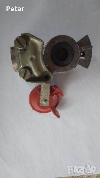 Съединител за ремарке, оборудвано с прахова капачка, снимка 1