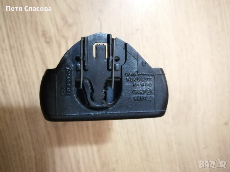 VW Passat Wagon B3 2.0 1992 решетка въздуховод парно в средата, снимка 1