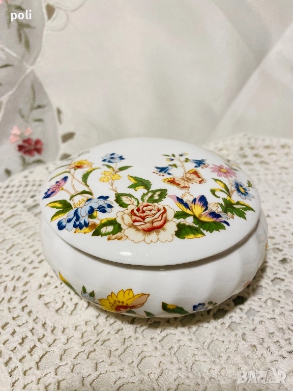 порцеланова кутия за бижута, снимка 1