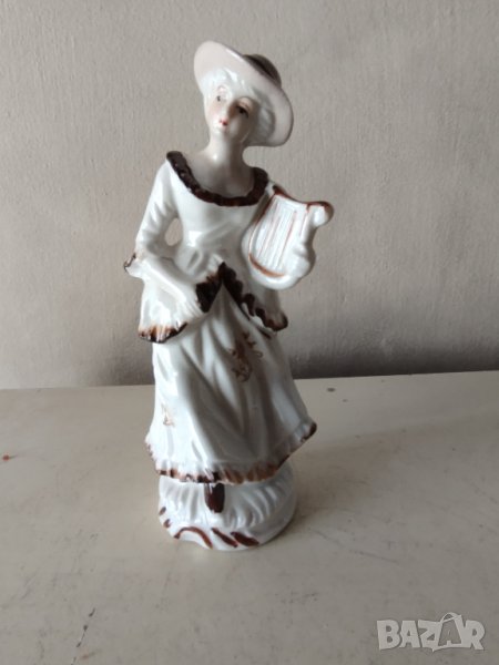 порцеланова статуетка, снимка 1