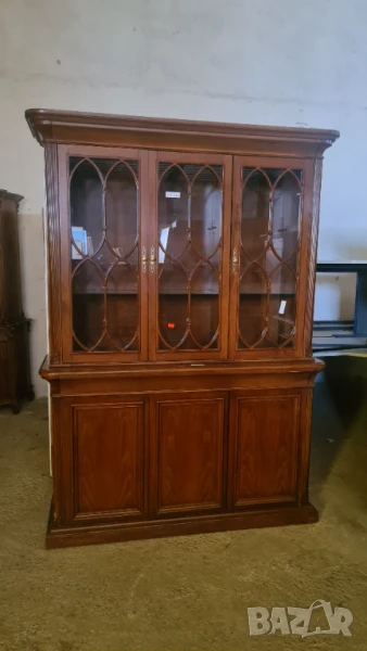  шкаф с витрина внос от Европа, снимка 1