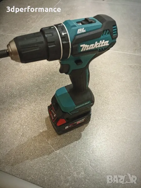 Преходник, адаптер батерия Milwaukee - инструмент Макита, снимка 1