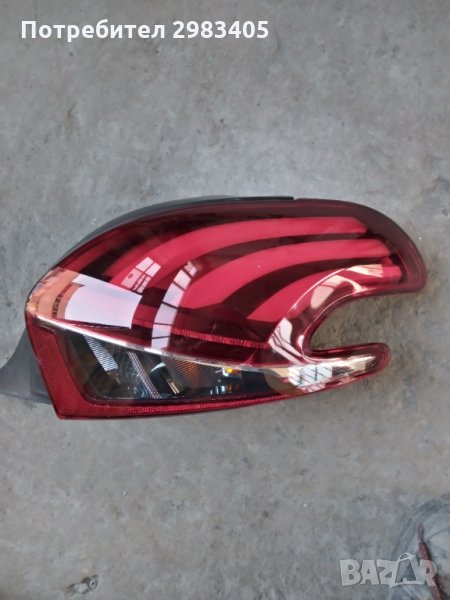 Pegeot 208 Пежо 208 десен стоп , снимка 1