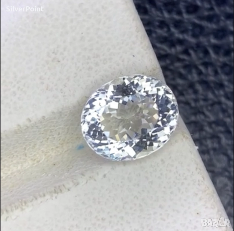 Бял Топаз голям , снимка 1