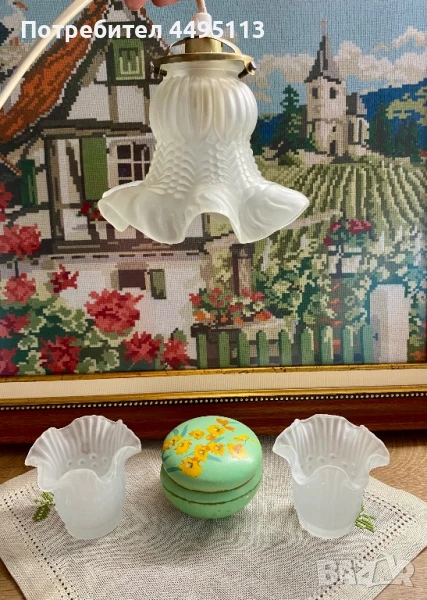 Антични стъклени вази и лампа, снимка 1