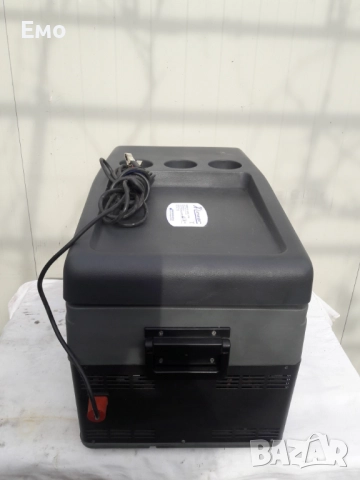 Преносим компресорен хладилник  12-24 волта., снимка 3 - Хладилници - 52458910