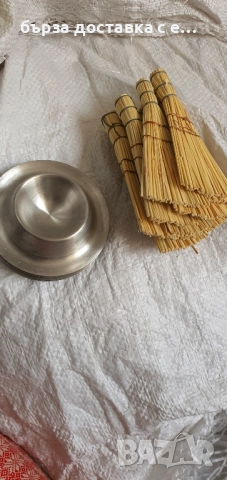 стойка за яице и мини метлички