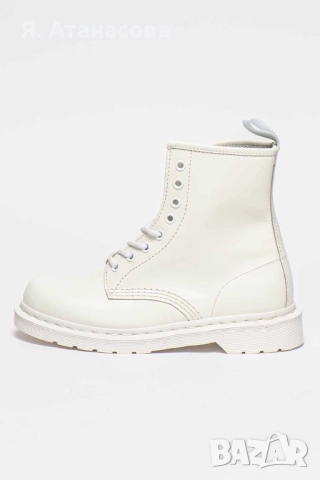 Dr. Martens - Кожени боти с подметка с грайфер, Мръснобял, снимка 10 - Дамски боти - 52955018