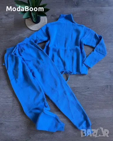 Дамски комплект фино плетиво, снимка 2 - Комплекти - 48950242