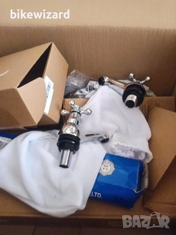 ASSFERRY Комплект от 2 традиционни викториански смесителя за мивка за баня полиран хром НОВО, снимка 7 - Смесители - 51508480