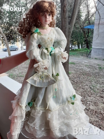 ГОЛЯМА СТАРА УНИКАЛНА КОЛЕКЦИОНЕРСКА ПОРЦЕЛАНОВА КУКЛА МАРКА