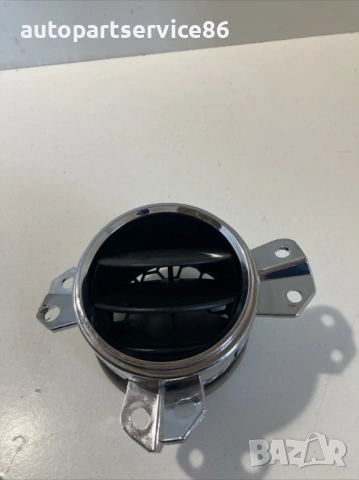 Преден десен въздушен отвор за Jeep Compass 2.2 CRD (2011), снимка 2 - Части - 53592989