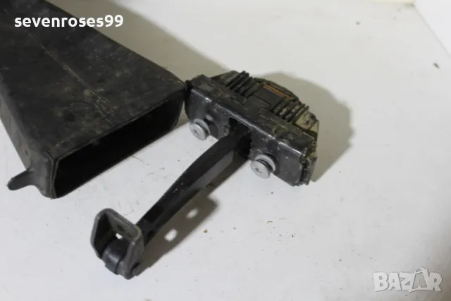 Стопер врата задна лява 7176805 БМВ Е60 Е61 BMW  7033623, снимка 2 - Части - 50337404